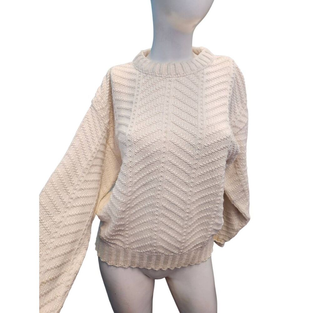 L.L. Bean Cream Textured pullover sweater Womens Size medium